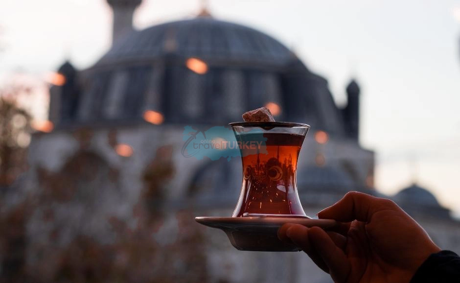 Can tourists in Turkey take what they buy with them?